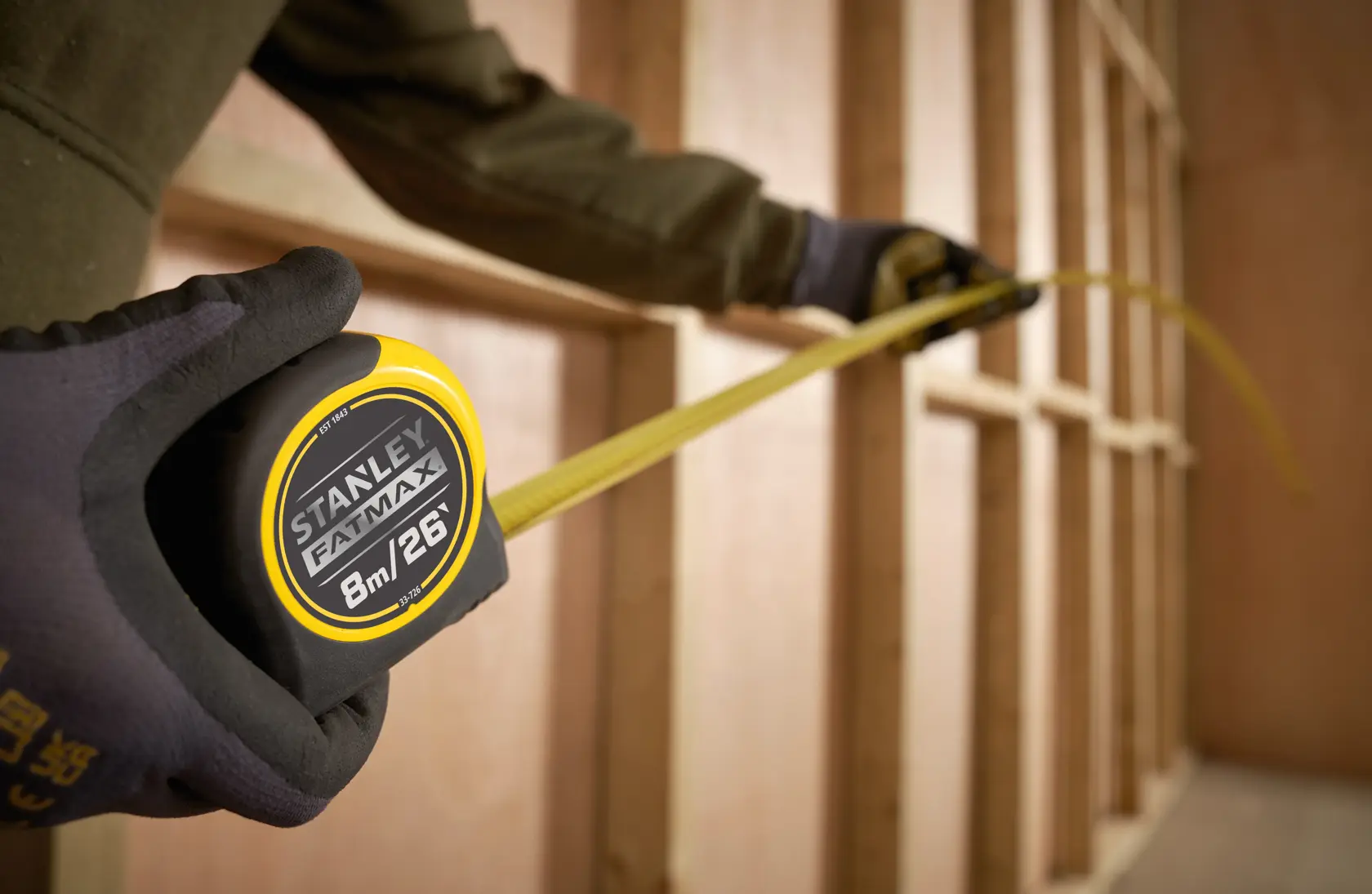 FATMAX® 8m/26-ft X 32mm Tape Measure With BladeArmor®