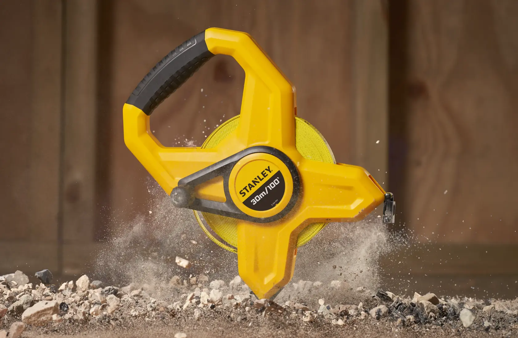 STANLEY Fibreglass Long Tape Measure 30m/100ft